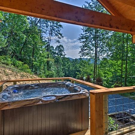 Bryson City Studio With Hot Tub - Near Nantahala! Εξωτερικό φωτογραφία