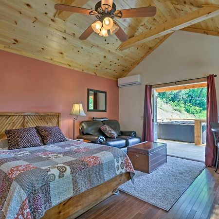 Bryson City Studio With Hot Tub - Near Nantahala! Εξωτερικό φωτογραφία