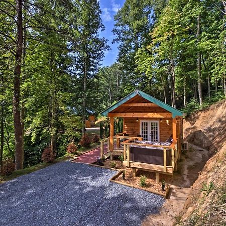 Bryson City Studio With Hot Tub - Near Nantahala! Εξωτερικό φωτογραφία