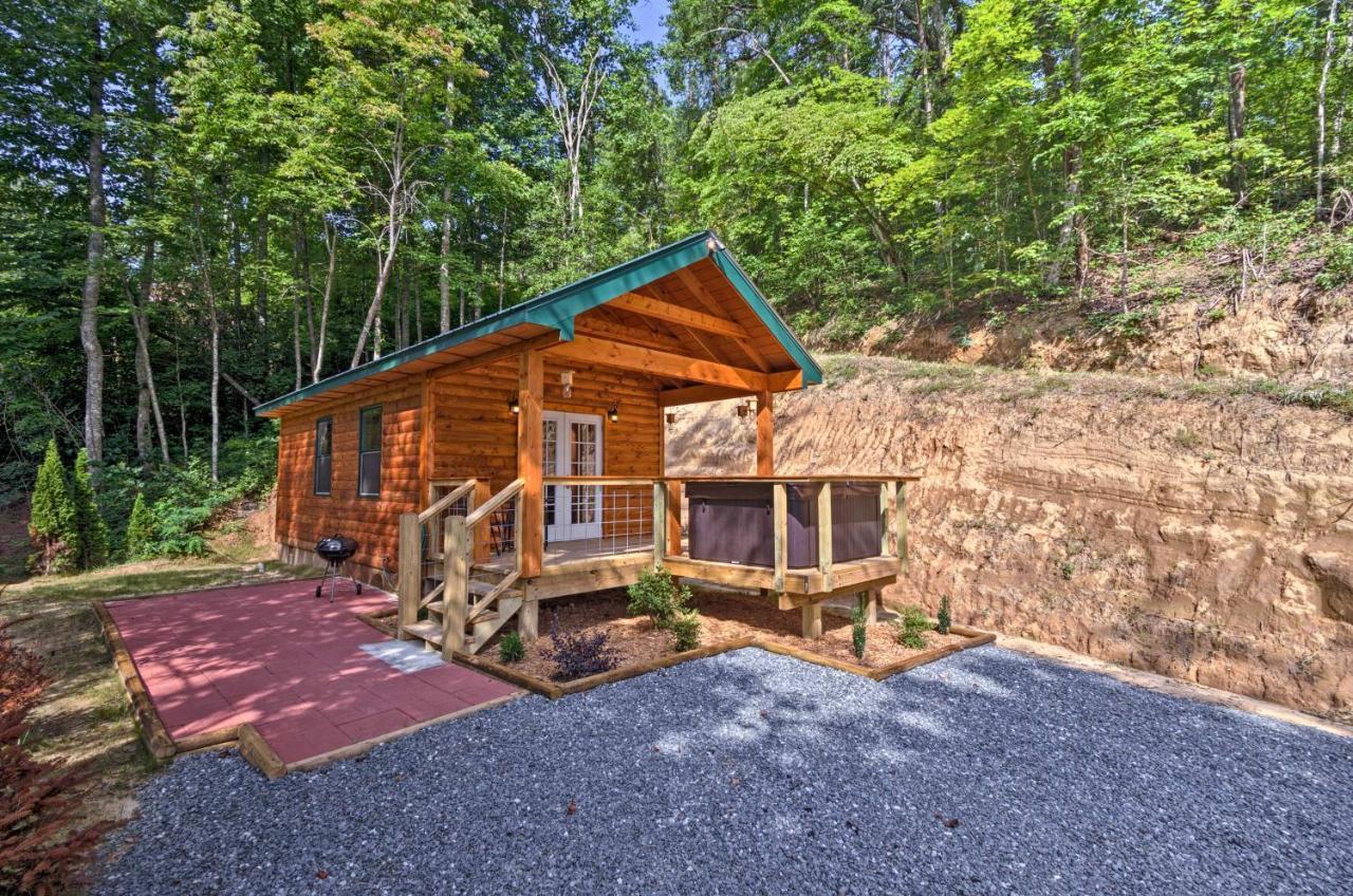 Bryson City Studio With Hot Tub - Near Nantahala! Εξωτερικό φωτογραφία