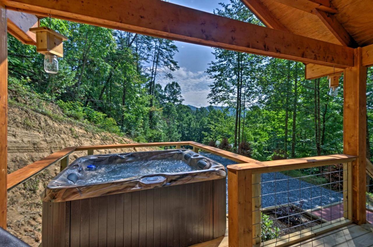 Bryson City Studio With Hot Tub - Near Nantahala! Εξωτερικό φωτογραφία