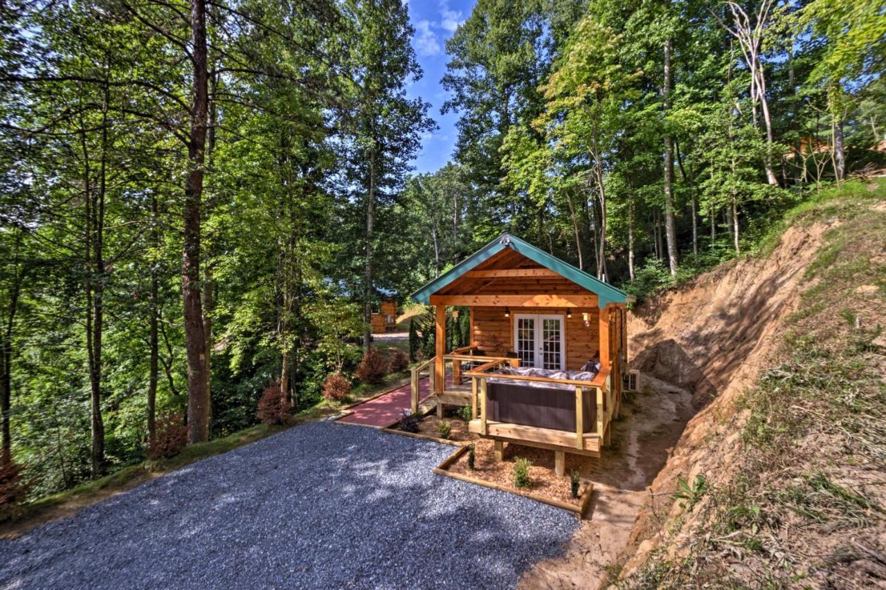 Bryson City Studio With Hot Tub - Near Nantahala! Εξωτερικό φωτογραφία